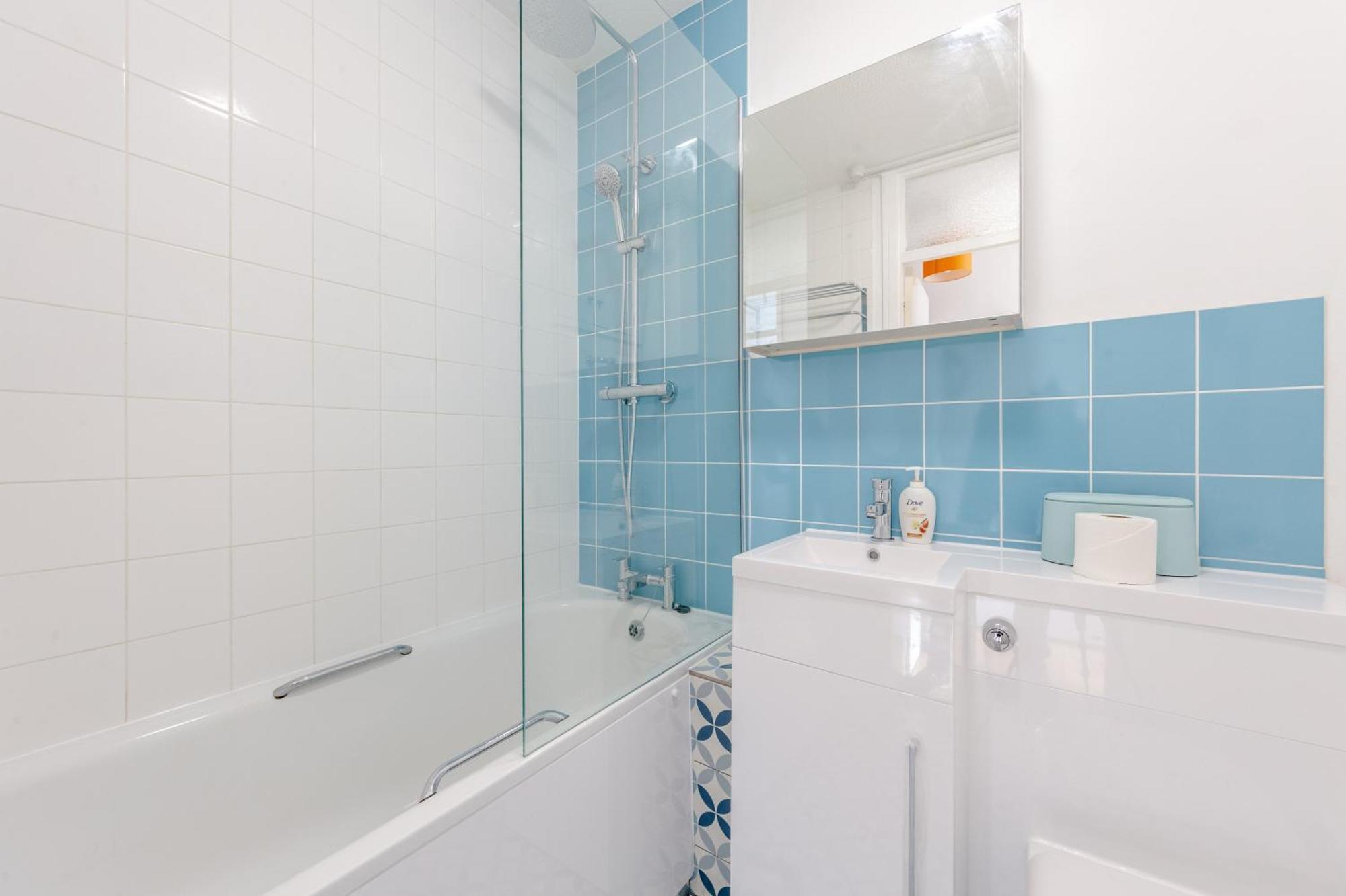 Cosy 1 Bedroom Flat Near Old Street 런던 외부 사진