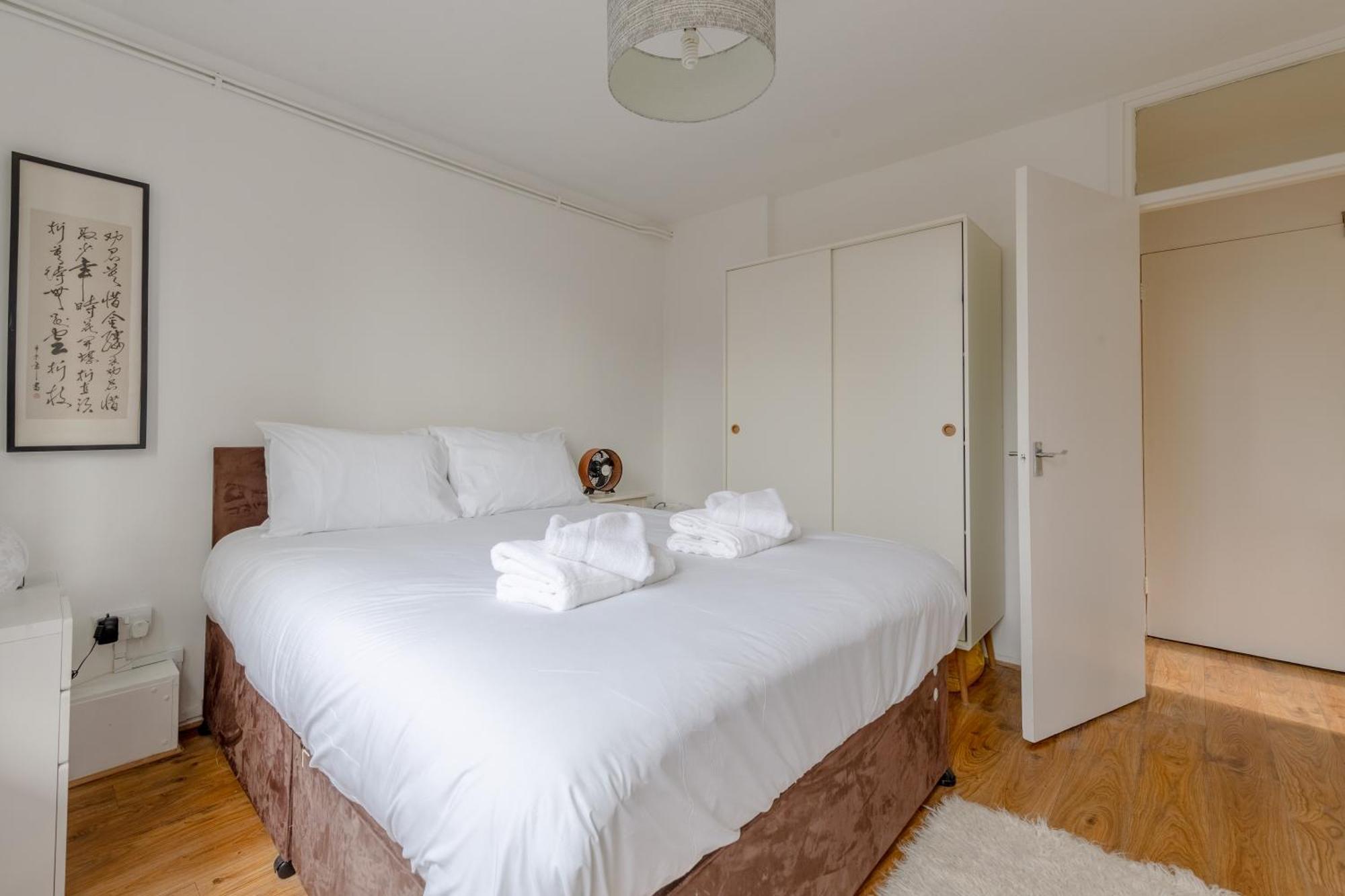 Cosy 1 Bedroom Flat Near Old Street 런던 외부 사진