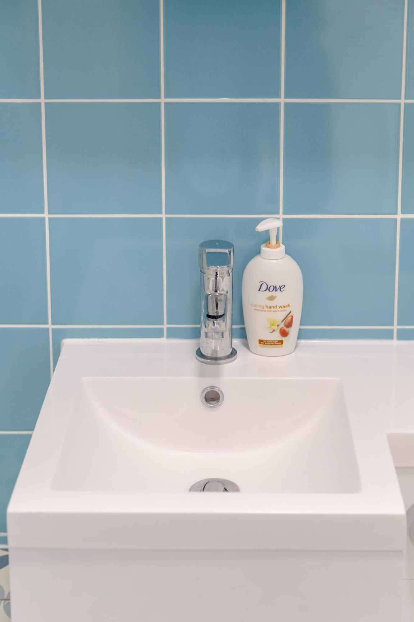 Cosy 1 Bedroom Flat Near Old Street 런던 외부 사진